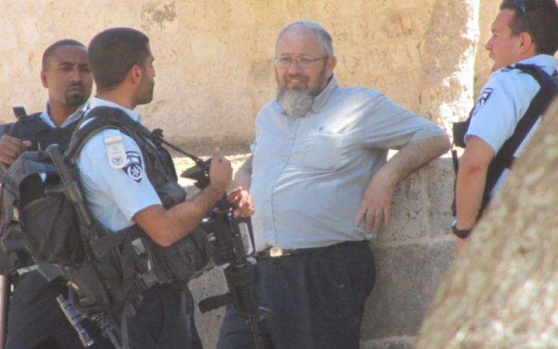 صور..مجندات يقتحمن ويدنّسن المسجد الأقصى