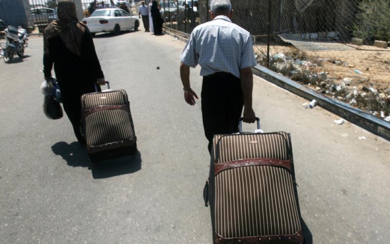 صور: معاناة المواطنين الغزيين على معبر رفح