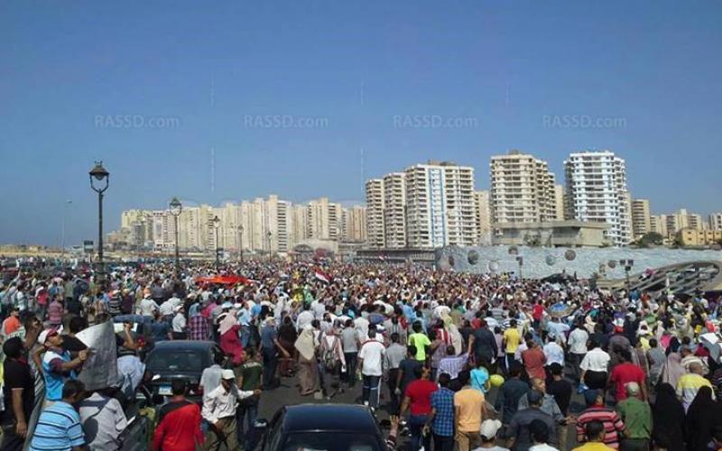 صور: مصر تنتفض في "جمعة الحسم"