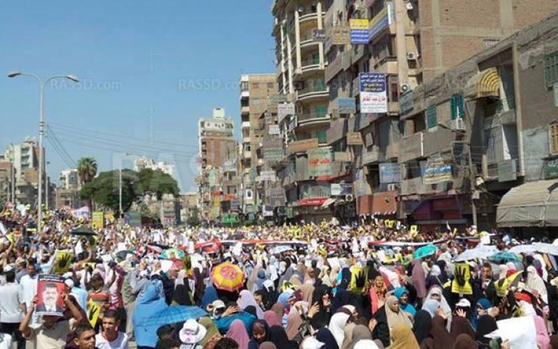 صور: مصر تنتفض في "جمعة الحسم"