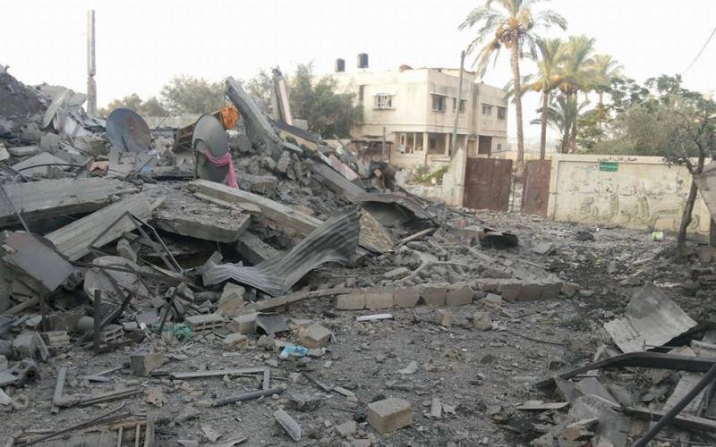 صور: تدمير حي القساطنية في المغازي وسط القطاع