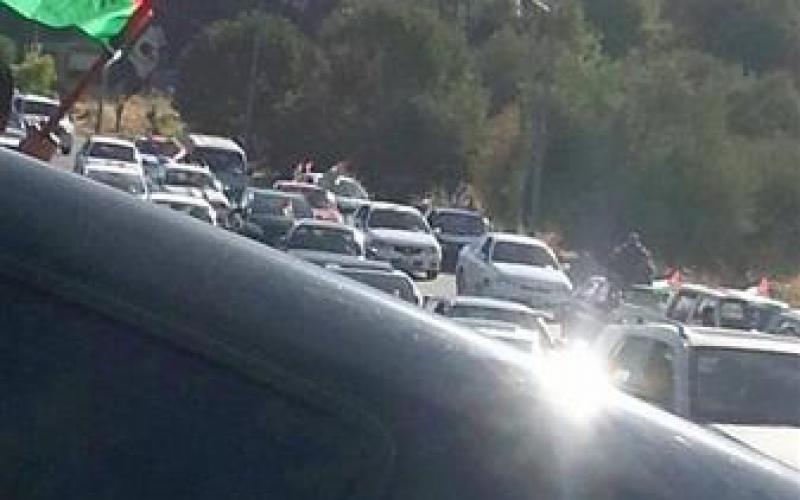 صور: مسيرة بالأردن تطالب بفتح الحدود