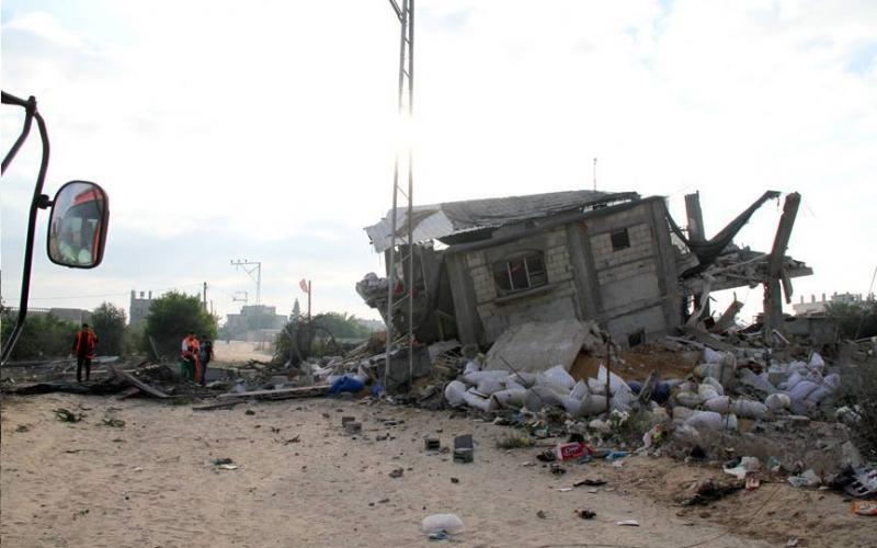 صور: هدم المنازل برفح صباح اليوم