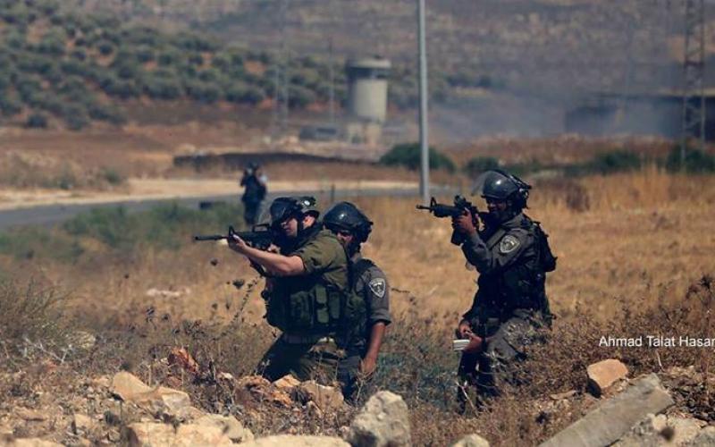 صور: مواجهات عنيفة في نابلس دعمًا لغزة