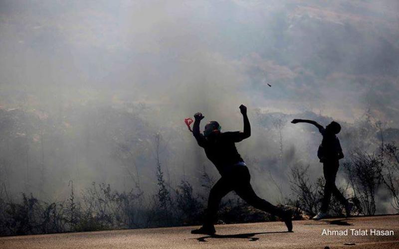 صور: مواجهات عنيفة في نابلس دعمًا لغزة