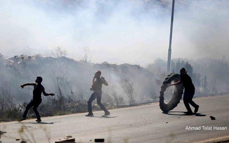 صور: مواجهات عنيفة في نابلس دعمًا لغزة