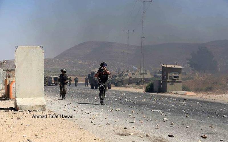 صور: مواجهات عنيفة في نابلس دعمًا لغزة
