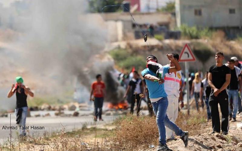 صور: مواجهات عنيفة في نابلس دعمًا لغزة