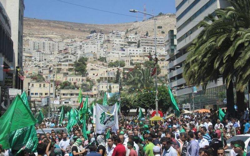 صور: مسيرة حماس في نابلس دعمًا للمقاومة