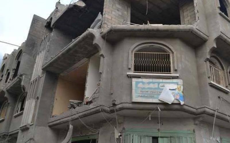 صور: قصف منزل عائلة الحاج بالنصيرات