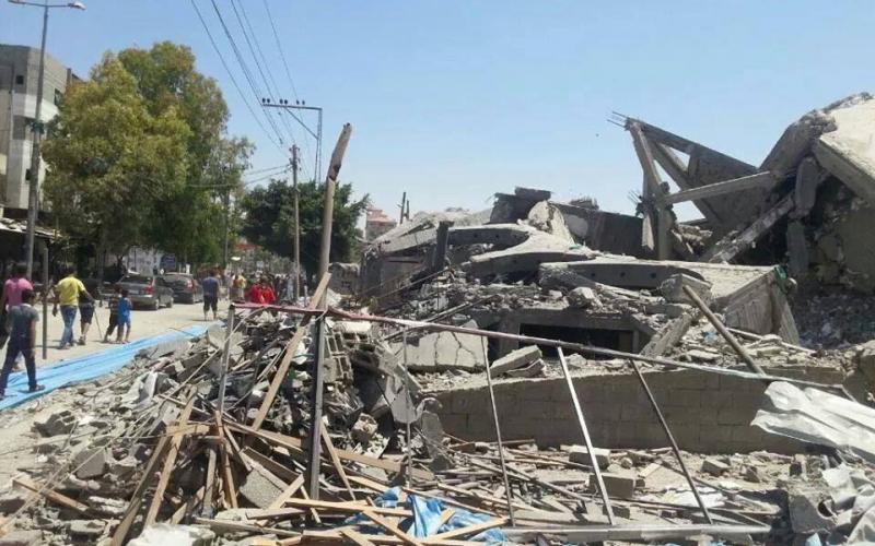 صور: قصف مسجد الشهداء بالنصيرات