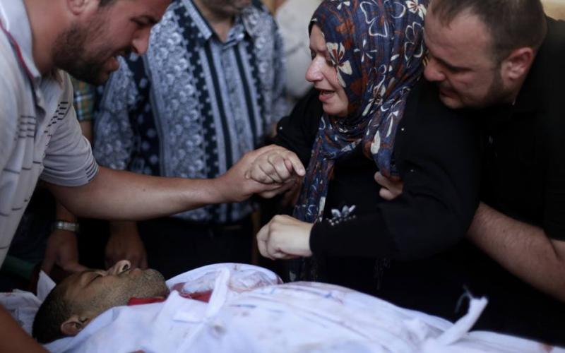 صور: تشييع جثمان المصور "أبو عفش"