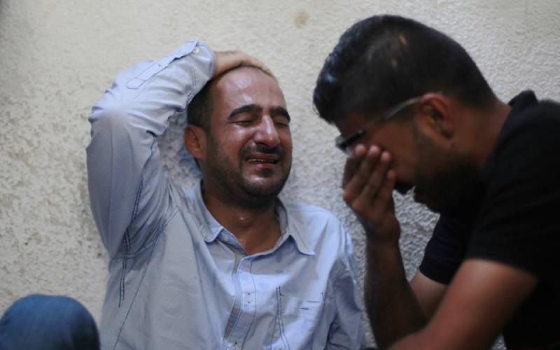 صور: تشييع جثمان المصور "أبو عفش"