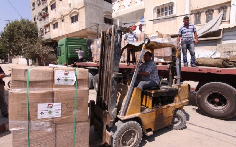 صور: وصول القافلة الطبية الأردنية لغزة