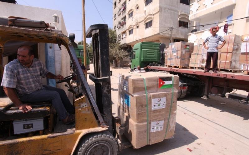 وصول قافلة مساعدات طبية أردنية لغزة