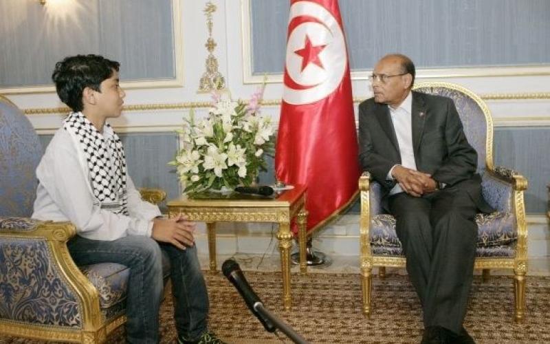 صور: لقاء الفنان الطفل قريقع برئيس تونس