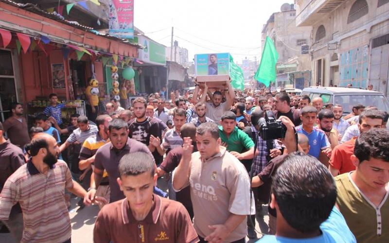 صور: تشييع جثمان الشهيد "قنيطة" شرق غزة