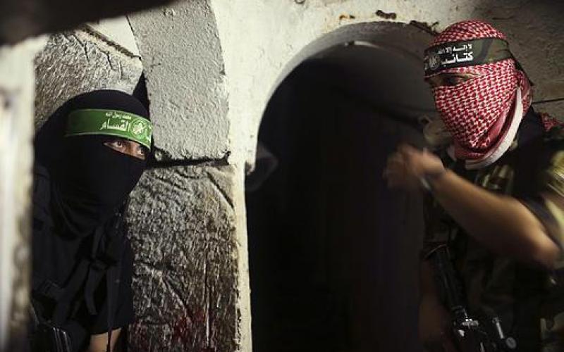 صور: مجاهدو القسام يستعدون في الأنفاق