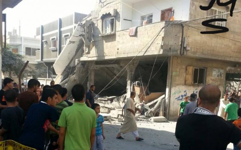 صور: استهداف عائلة الجمل بالنصيرات