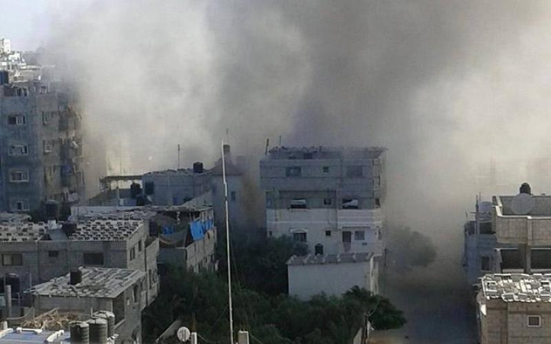 صور: استهداف عائلة الجمل بالنصيرات