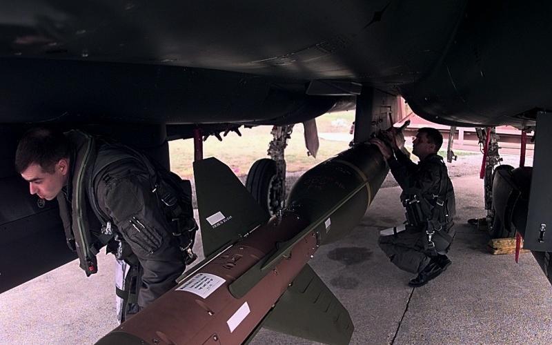 صور: الصاروخ GBU-28 الذي استخدم في قصف منزل "الدلو"