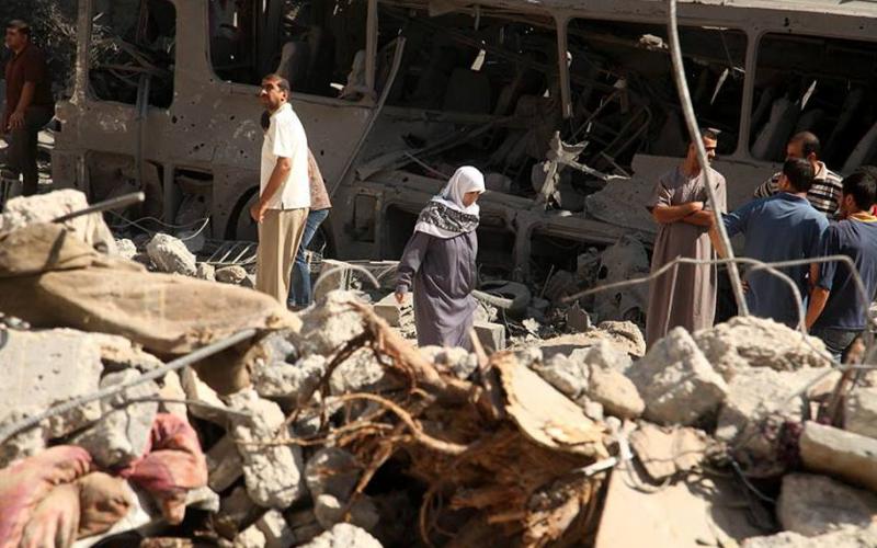 صور: استهداف منزل عائلة "الدلو" بغزة