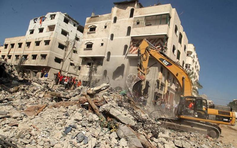 صور: استهداف منزل عائلة "الدلو" بغزة