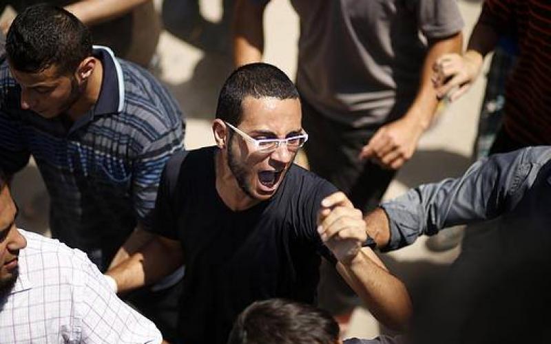 صور: تشييع زوجة القائد "الضيف" وطفله "علي" بجباليا