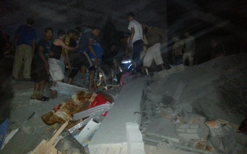 صور: شهداء وجرحى بتدمير 5 منازل برفح