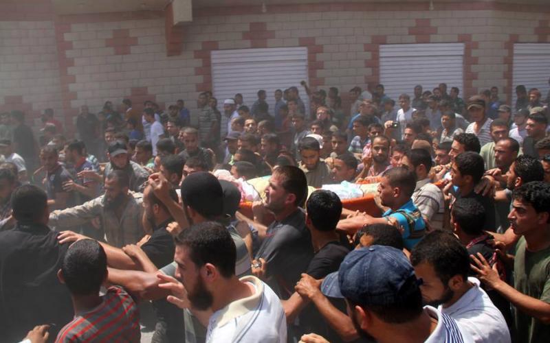 صور: جماهير غفيرة تشييع جثامين قادة القسام