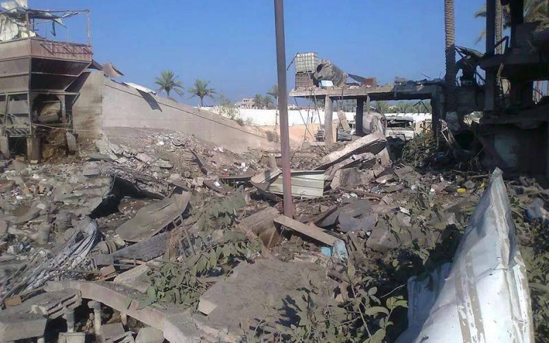 صور: قصف مصنع للباطون بالنصيرات