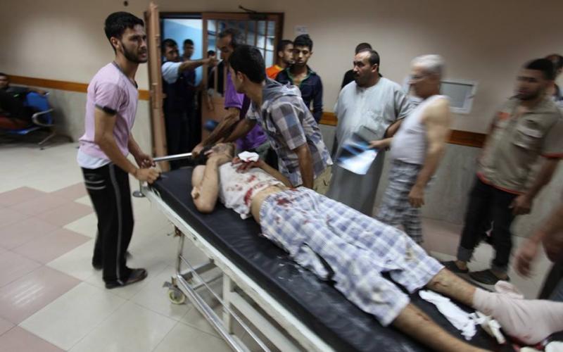 صور: 35 إصابة بقصف منزل "عقلين" بغزة
