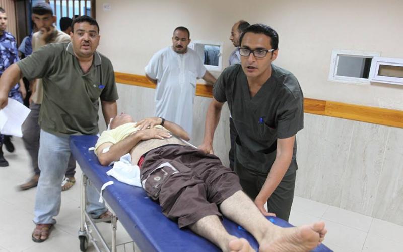 صور: 35 إصابة بقصف منزل "عقلين" بغزة