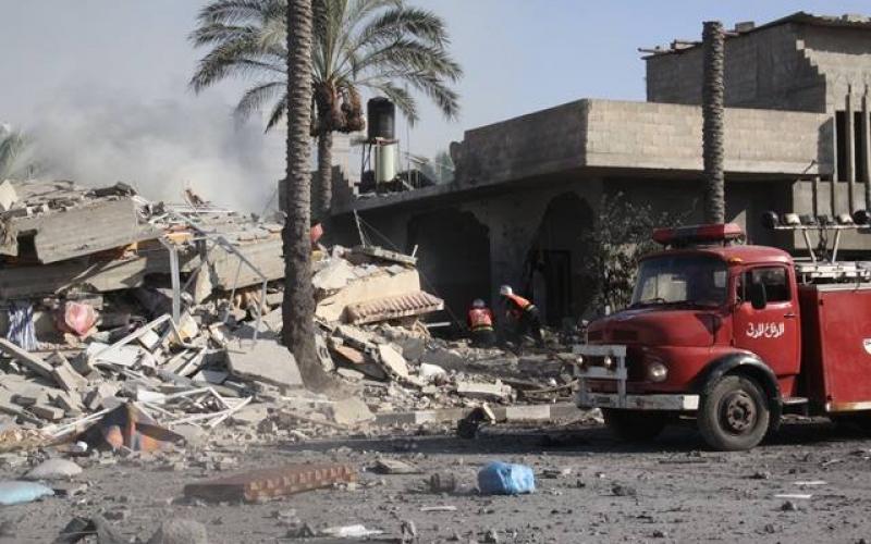 صور: دمار هائل في حي "معروف" بخانيونس