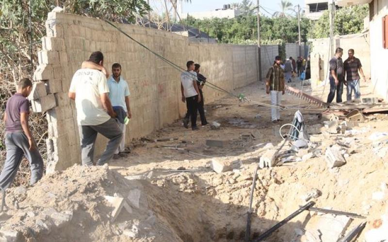 صور: دمار هائل في حي "معروف" بخانيونس