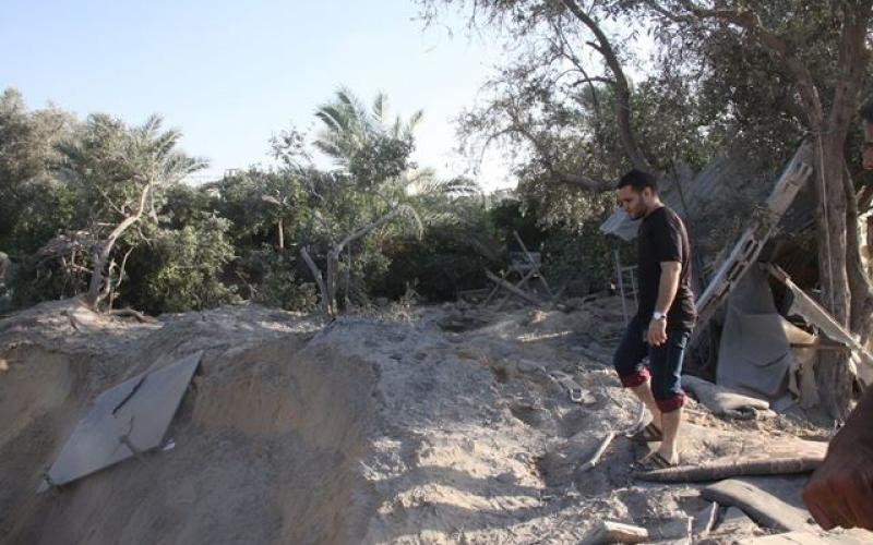 صور: دمار هائل في حي "معروف" بخانيونس