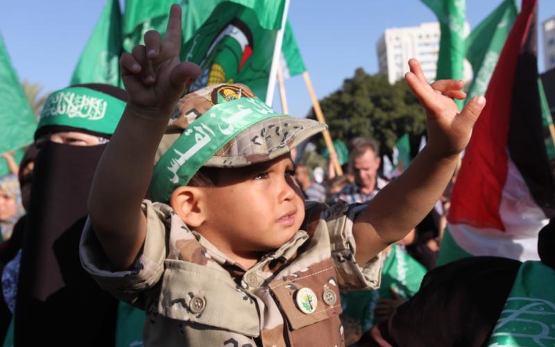 صور: مسيرة حاشدة بغزة بمناسبة الانتصار