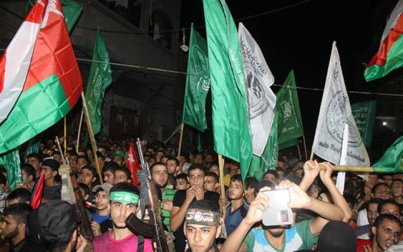 صور: مسيرة البيعة في خانيونس للقائد العام للقسام