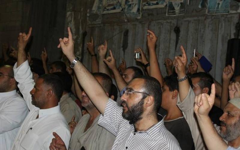 صور: مسيرة البيعة في خانيونس للقائد العام للقسام