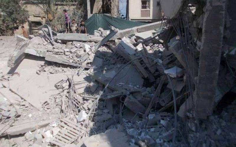 صور: التهدئة تكشف حجم الدمار في نادي "الرباط"