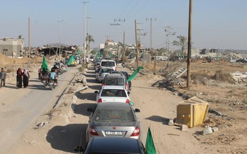 صور: مسيرة محمولة تطوف المناطق المدمرة بخانيونس