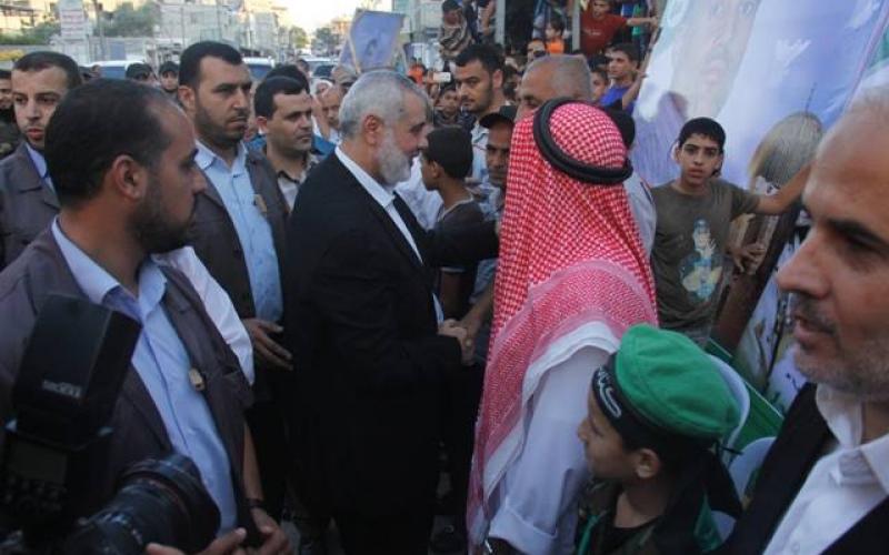 صور: هنية يزور بيوت عرس الشهداء القادة برفح
