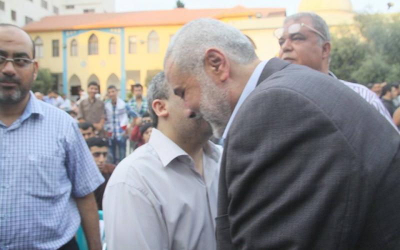 صور: هنية يشارك الإعلاميين فرحة النصر