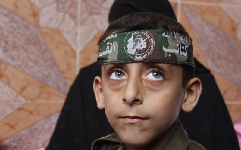 صور: زيارة الزهار لمنازل قادة شهداء رفح