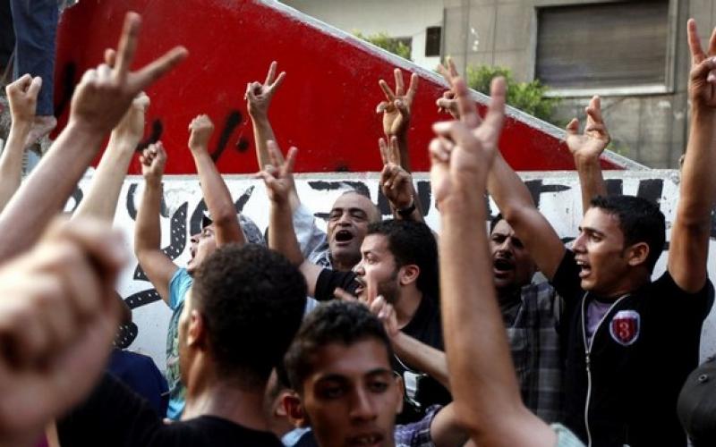 اقتحام مقر السفارة الصهيونية بالقاهرة