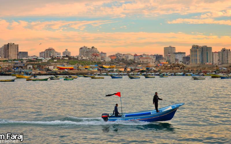 صور لميناء غزة بأسلوب رائع جداً