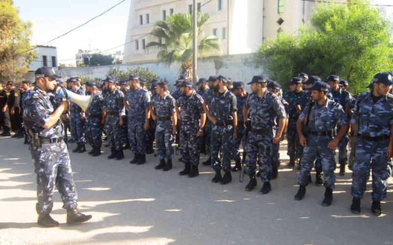 بالصور .. الداخلية تنظم مسيراً عسكرياً