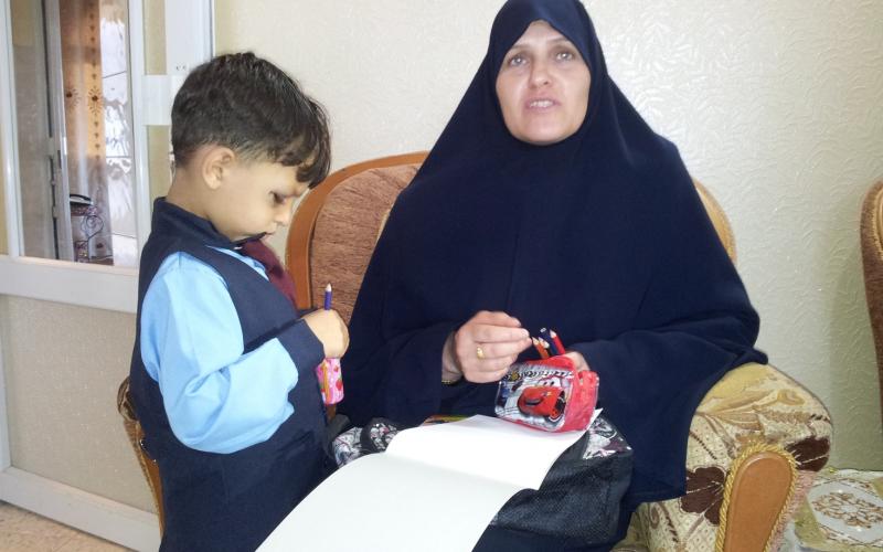 صور.....أصغر أسير محرر يدخل "الروضة"