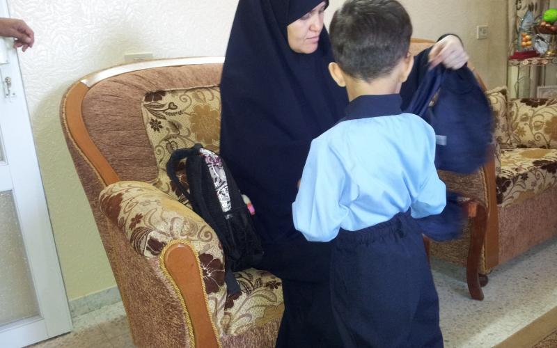 صور.....أصغر أسير محرر يدخل "الروضة"