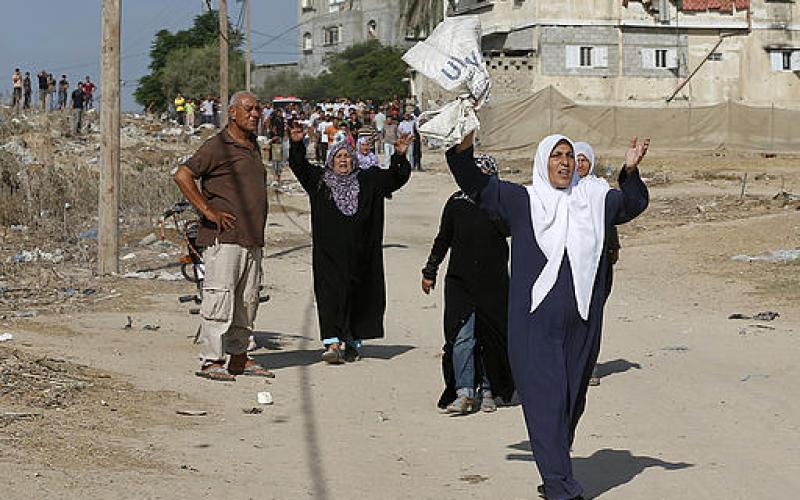 صور.. 3 شهداء في قصف مدفعي شمال القطاع